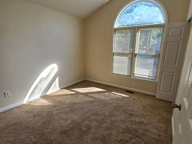 474 Lands End Rd — Photo 12
