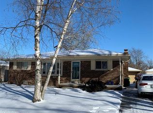 41364 Wessel Dr, Sterling Heights, MI