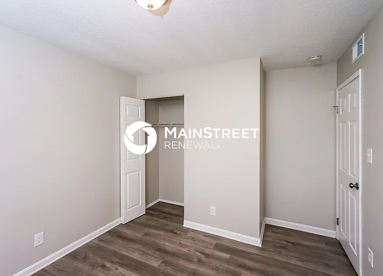 309 Downes Ln — Photo 10