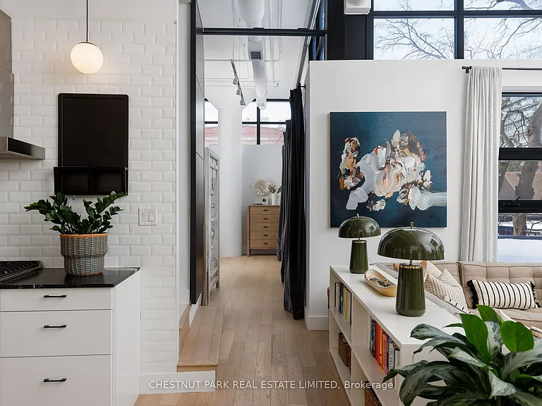 90 Sumach St #313 — Photo 16