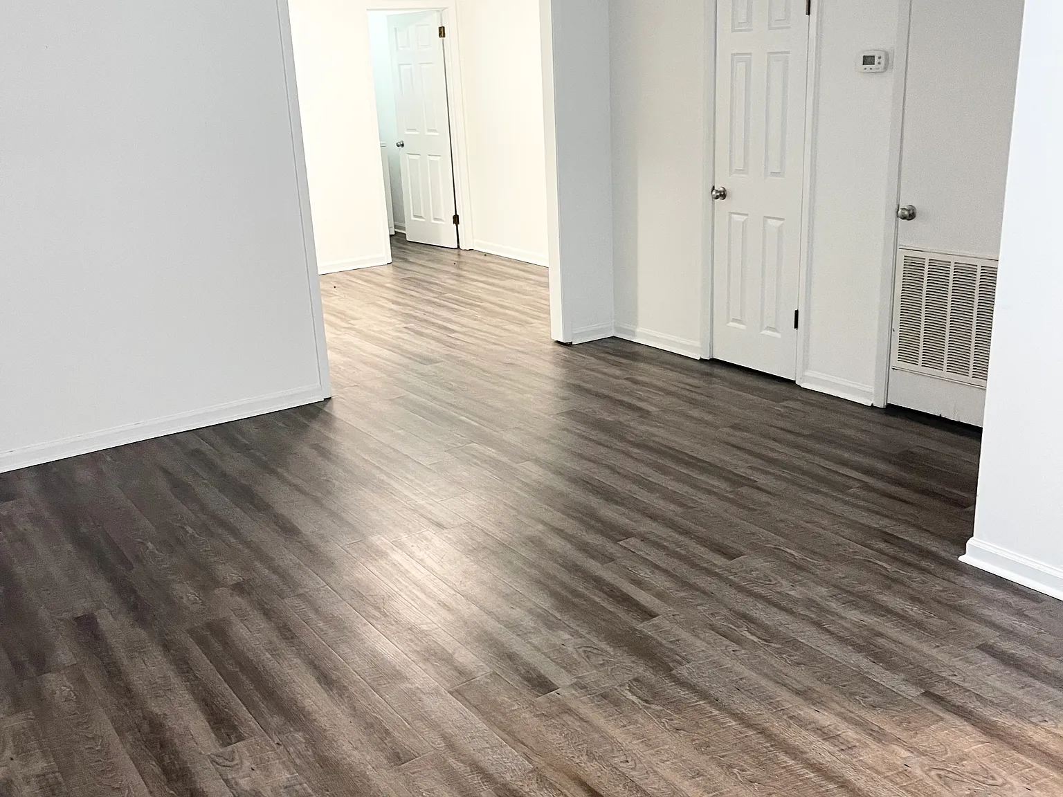 2 bed, 1.5 bath, 1307 sqft, $1,100 — Photo 2
