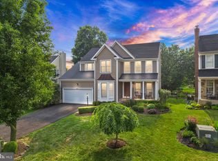 20690 Settlers Point Pl, Sterling, VA 20165