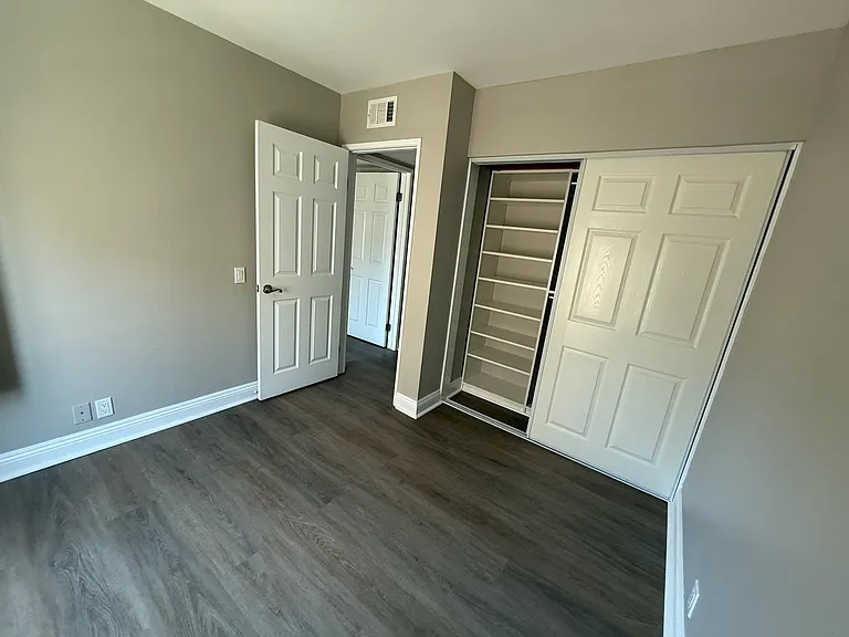 Upstairs 2nd Bedroom