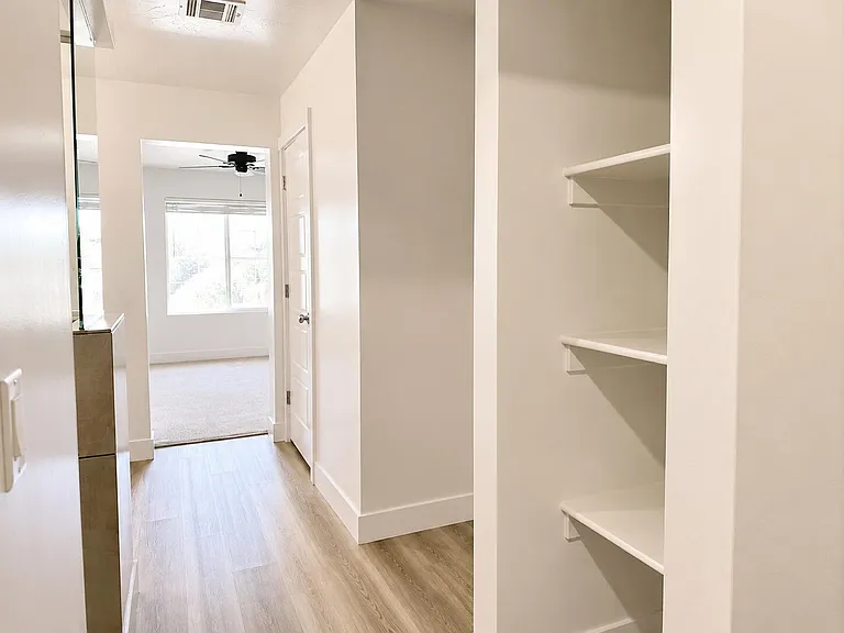 4107 E Phobos Ln — Photo 12