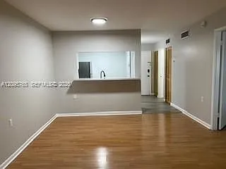 1 bed, 1.0 bath, 736 sqft, $2,000 — Photo 1
