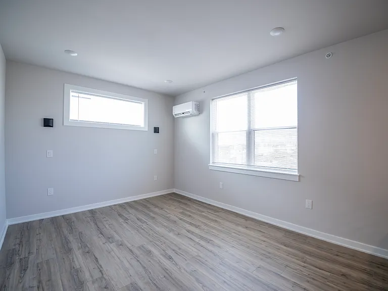 1908 E Passyunk Ave #3 — Photo 8