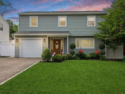 32 Illinois Street, Dix Hills, NY, 11746