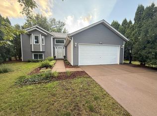 1761 Karis Way, Eagan, MN 55122