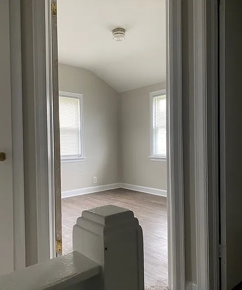 608-612 Universal Ave #608 — Photo 3