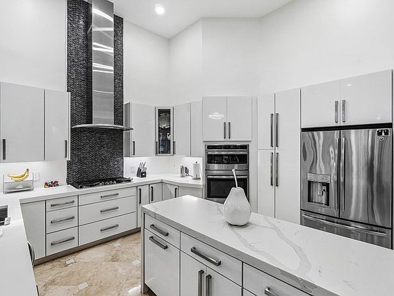 4th image of 2358 NW 49th Lane