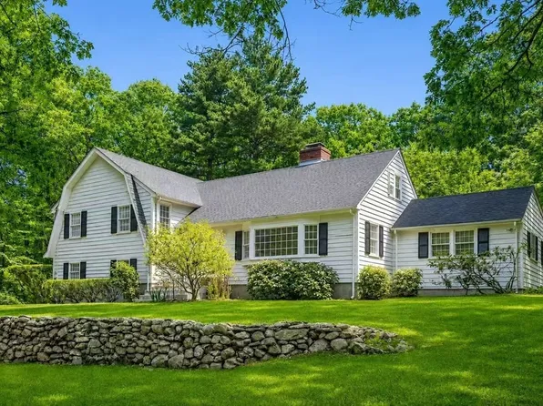 21 Wayland Hills Rd, Wayland, MA 01778