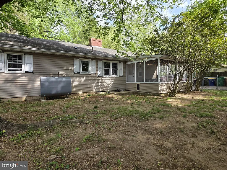 4 Carolee Dr — Photo 25