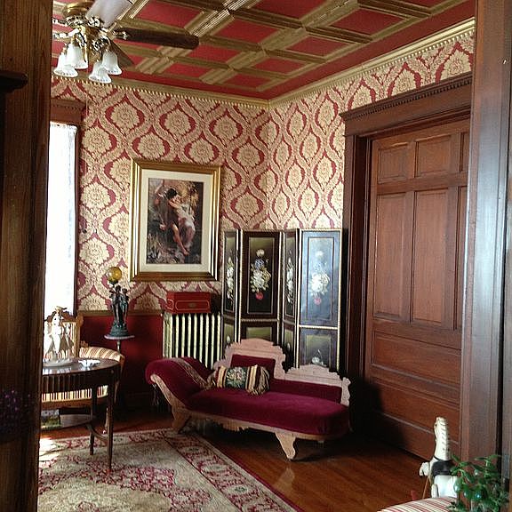 Listing photo 2