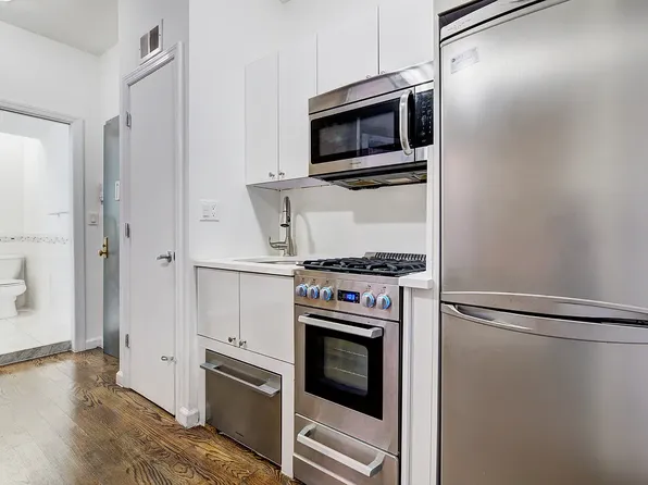 248 Broome Street image 4 of 5