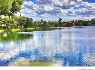 2912 Edgehill Ln, Hollywood, FL 33026