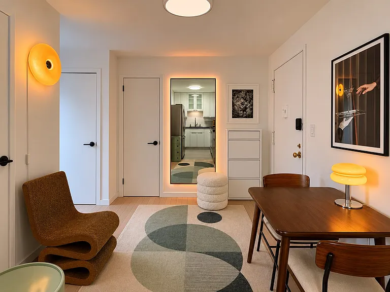 77 7th Ave #7B — Photo 10