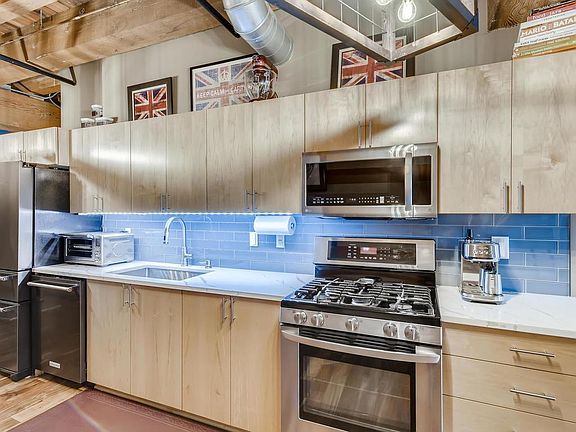 4th image of 406 Wacouta St Unit 310