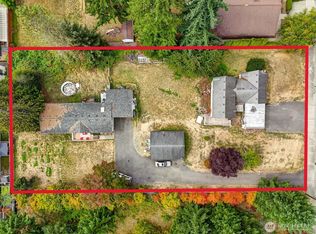 13041 & 13045 SE 208th St, Kent, WA 98031