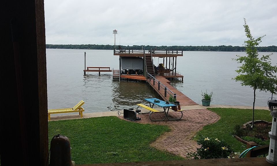 1st image of 222 Southlake Dr