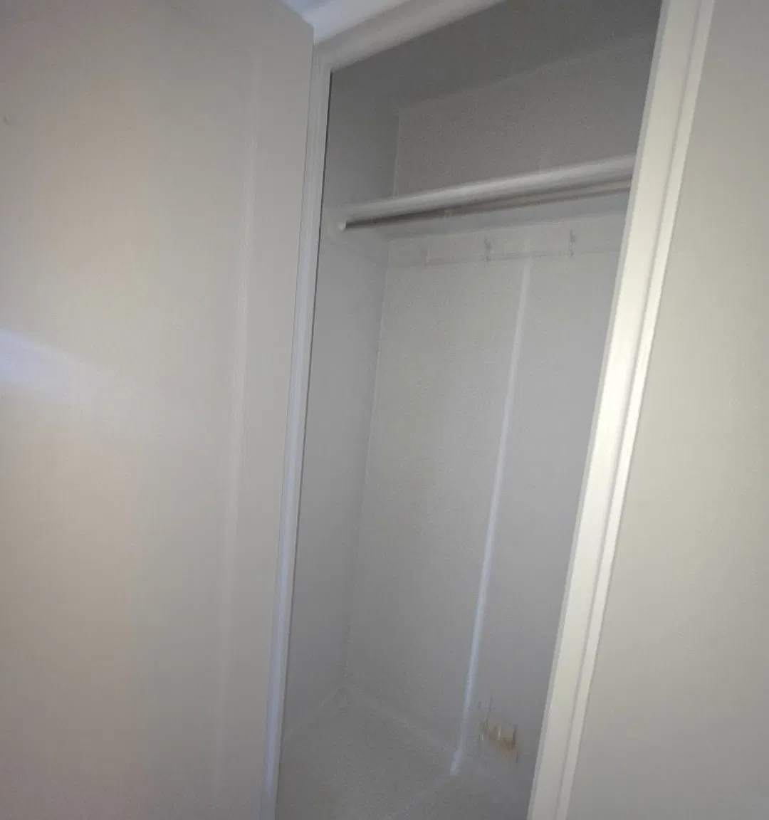 1 bed, 851 sqft, $2,355 — Photo 2