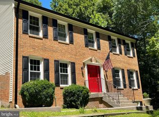 8104 Whitting Dr, Manassas, VA 20112