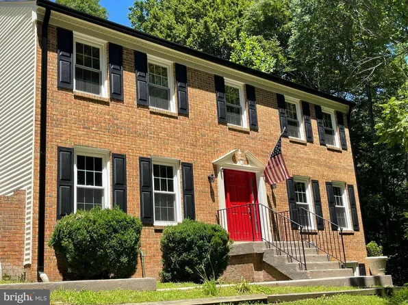 8104 Whitting Dr, Manassas, VA 20112