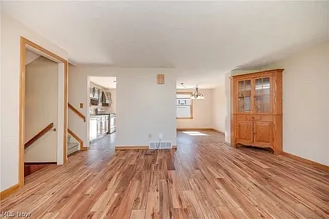 3 bed, 2.5 bath, 1932 sqft, $1,850 — Photo 4