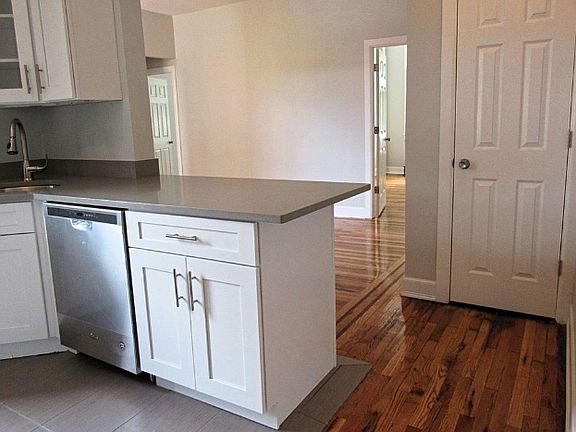 2nd image of 28-23 42nd St #5