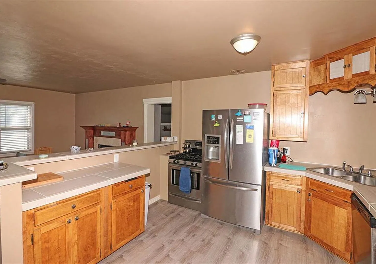 All utilities included 3-bedroom, 2-bathroom home in the Redlands — Photo 4