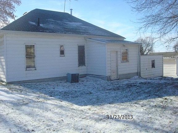 2nd image of 810 Palmer Ave