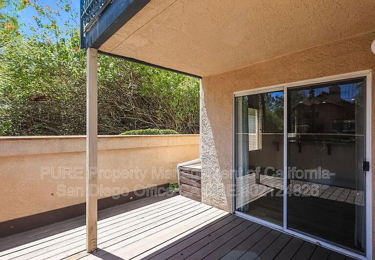 11317 Avenida De Los Lobos #E — Photo 17