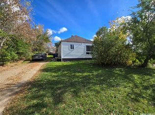 49 Newcombe STREET, Manor, SK S0C 1R0