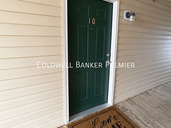 3rd image of 129 Brookland Ter APT 10