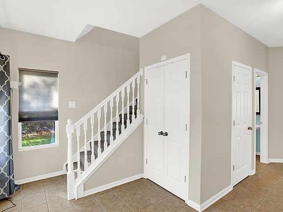 4th image of 4824 Tuscany Ln