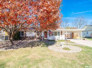 611 W Forest Lawn Ave, Peoria, IL