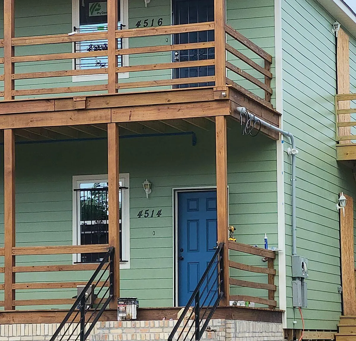 3 bed, $1,550 — Photo 1