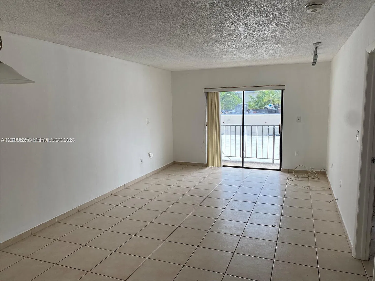 Eastview Villas Condo Sou — Photo 4