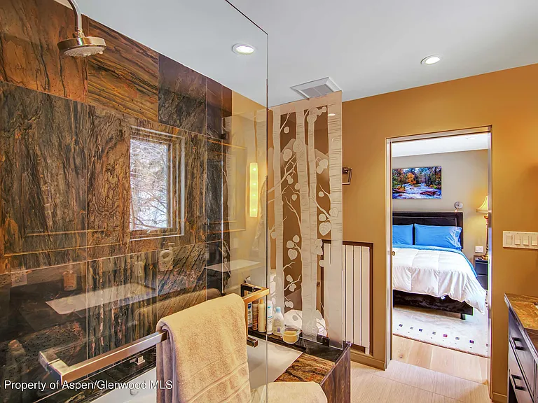 500 Fairway Dr — Photo 16