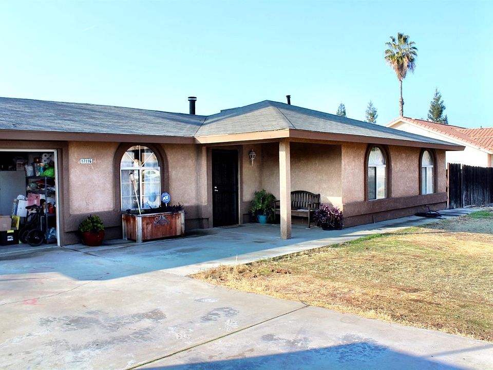 1st image of 17116 Crescent Dr