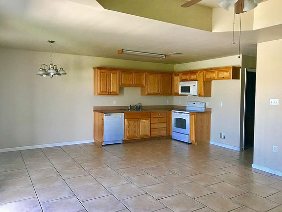 3rd image of 122 Westside Blvd APT A