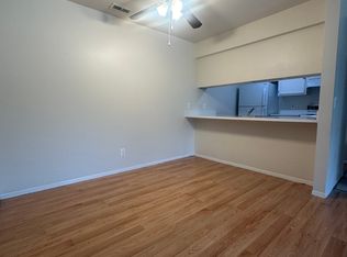 44327 Sunnyside Dr APT 204, Sterling Heights, MI 48313