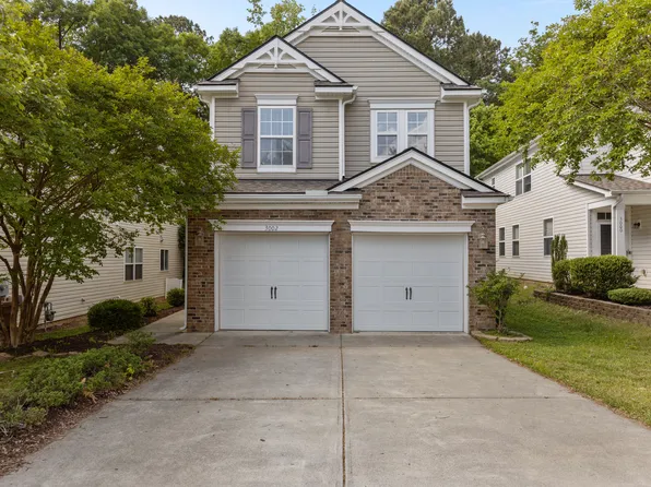 3002 Remington Oaks Cir, Cary, NC 27519