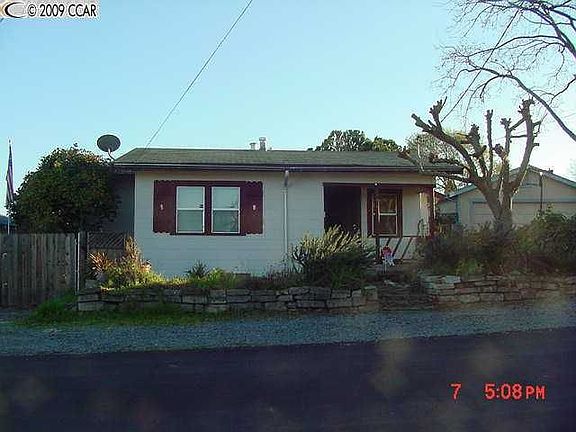2nd image of 2820 Leslie Ave