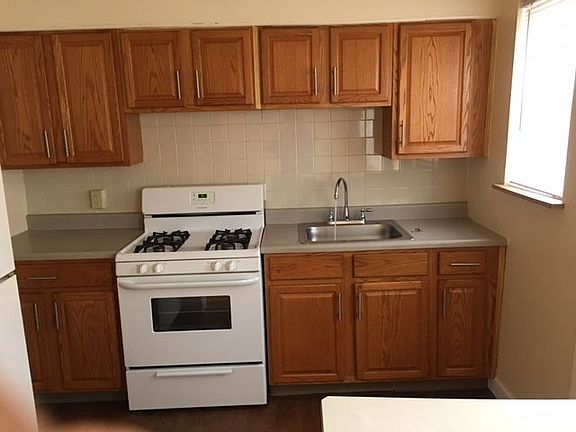 2nd image of 7403 Olian Dr