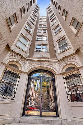 Rented by Cooper & Cooper Real Estate | media 11