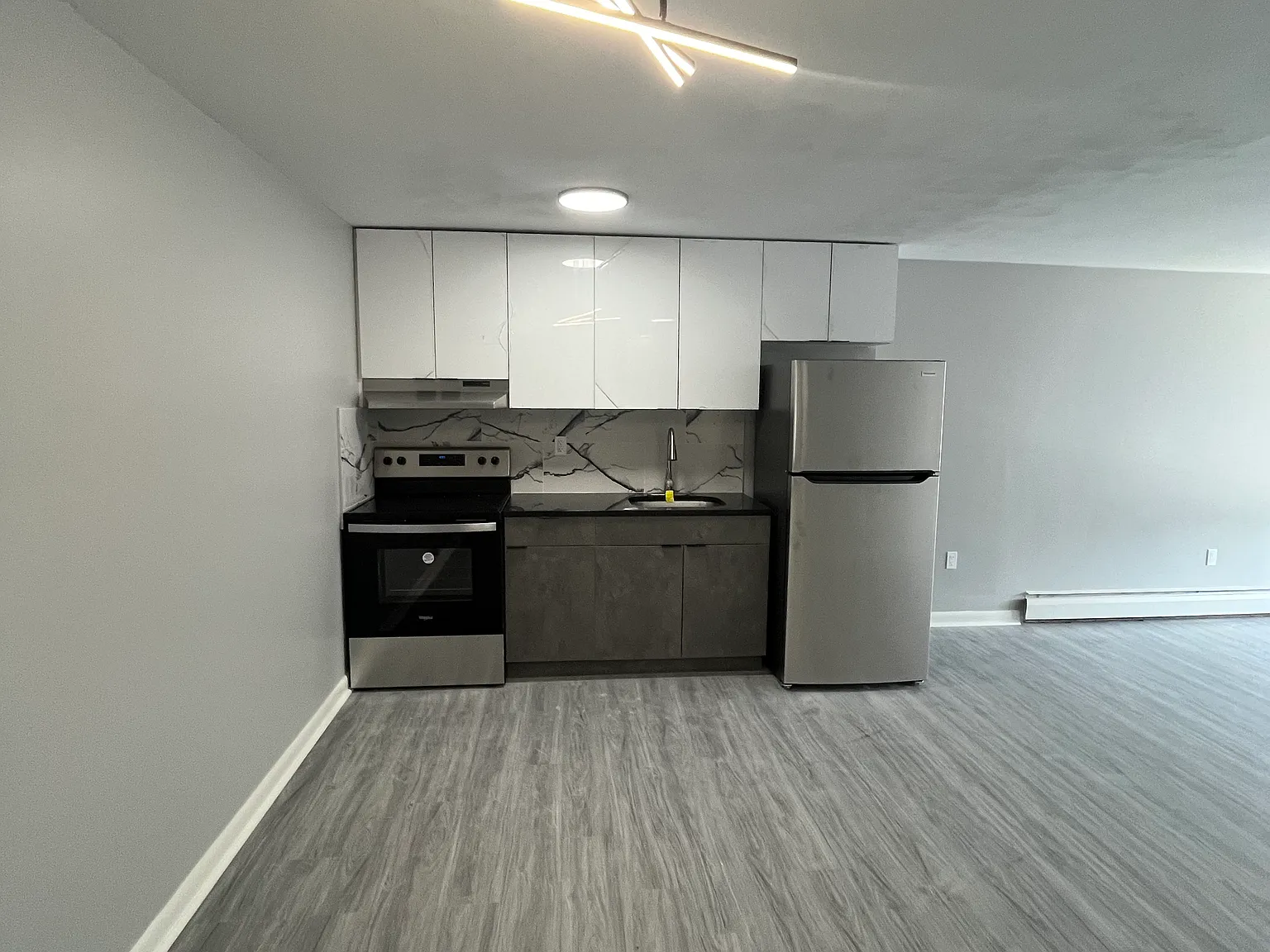31 Gillett Apartments — Photo 2