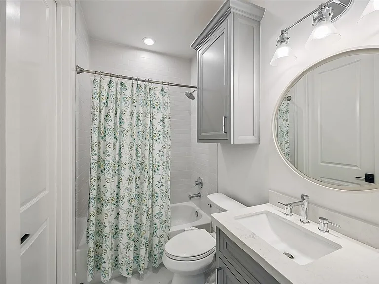 3020 University Blvd — Photo 18