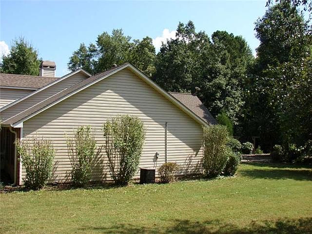 2nd image of 1105 Ola Dale Ct