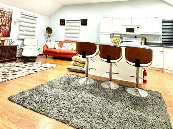 33 Winter St #2, Franklin, MA 02038