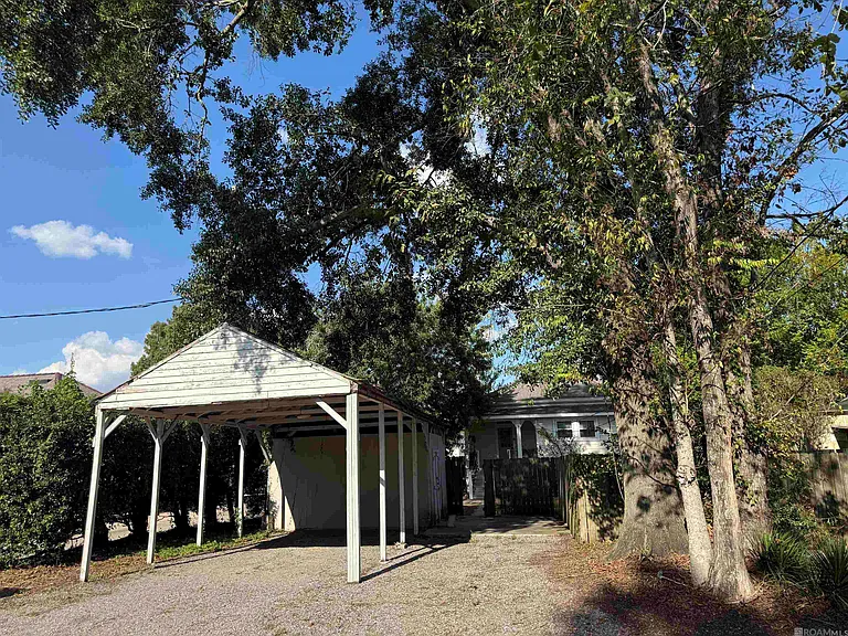 23930 Railroad Ave — Photo 12